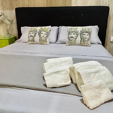 Welcoming House * קטאניה